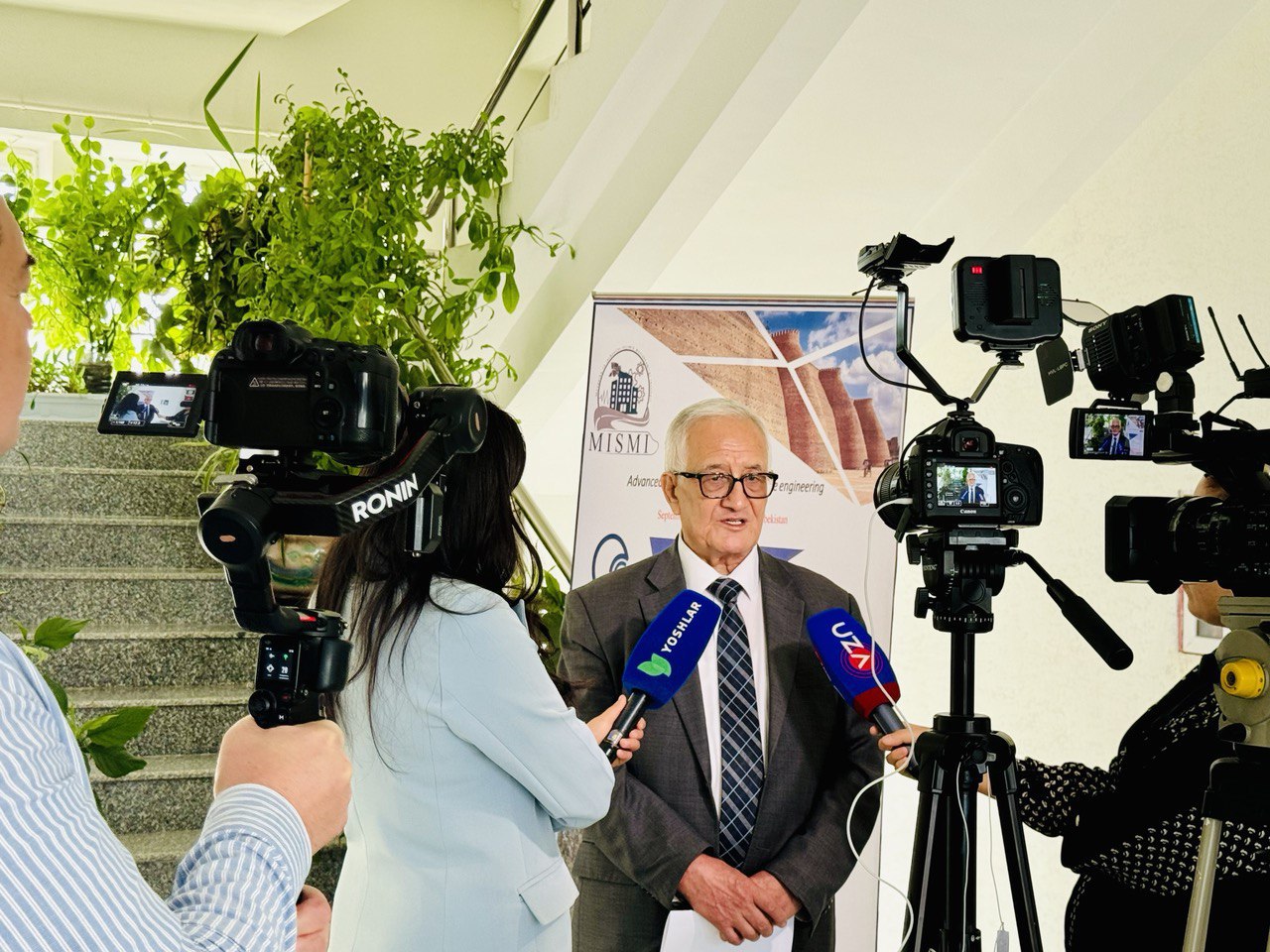 E6ca5329c4904fb1972c9e29b35c8442