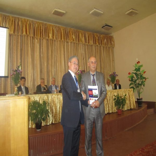 B18f7c5d4d154d52b1768832d2fb8578